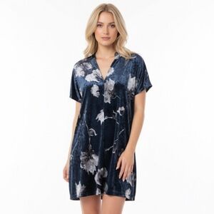 Karlie crushed velvet floral dress size small oversized